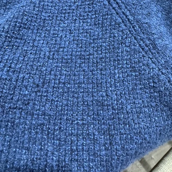 Banana Republic Factory Men's Sweater - Picture 6 of 6